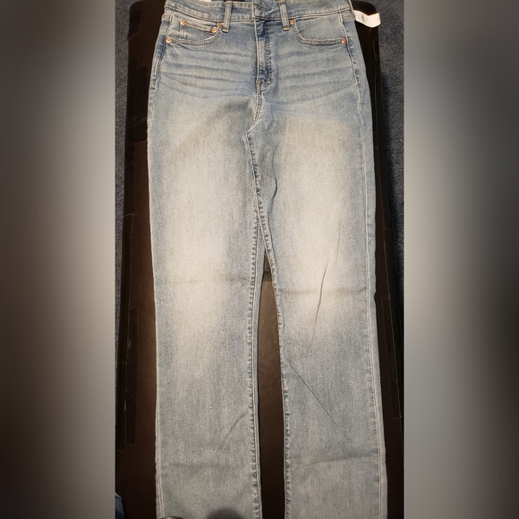NWT GAP High Waist Straight Leg Jeans - Picture 4 of 7